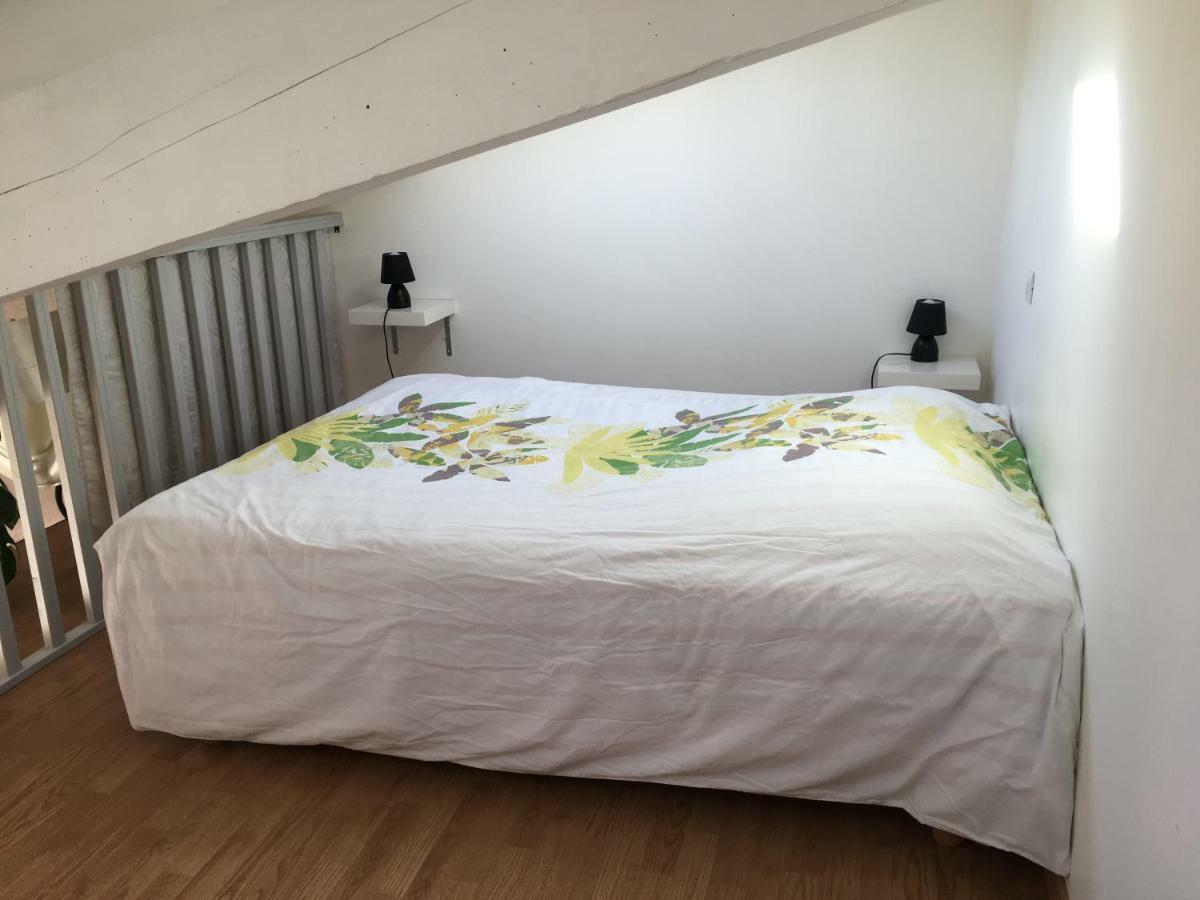 Appart. 4 Pers A 6 Kms De Cassis Avec Acces Piscine Roquefort-la-Bedoule Exterior photo
